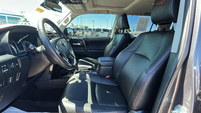 Used 2021 Toyota 4Runner TRD Off-Road Premium w/ Moonroof Package AWD/4WD image 17