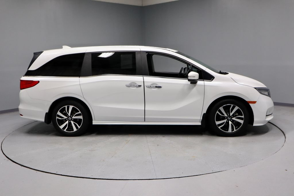 Used 2023 Honda Odyssey Touring image 12