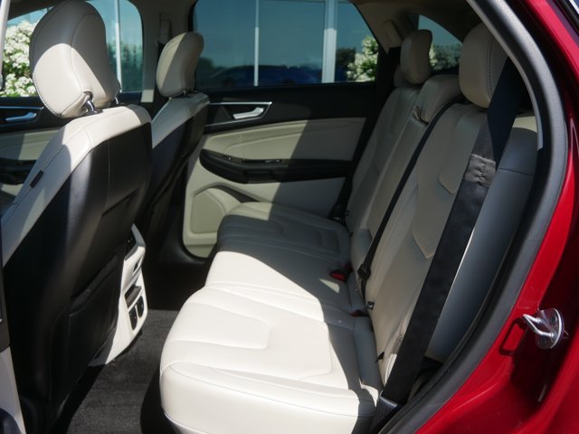 Certified 2018 Ford Edge Titanium w/ Equipment Group 302A AWD/4WD image 19
