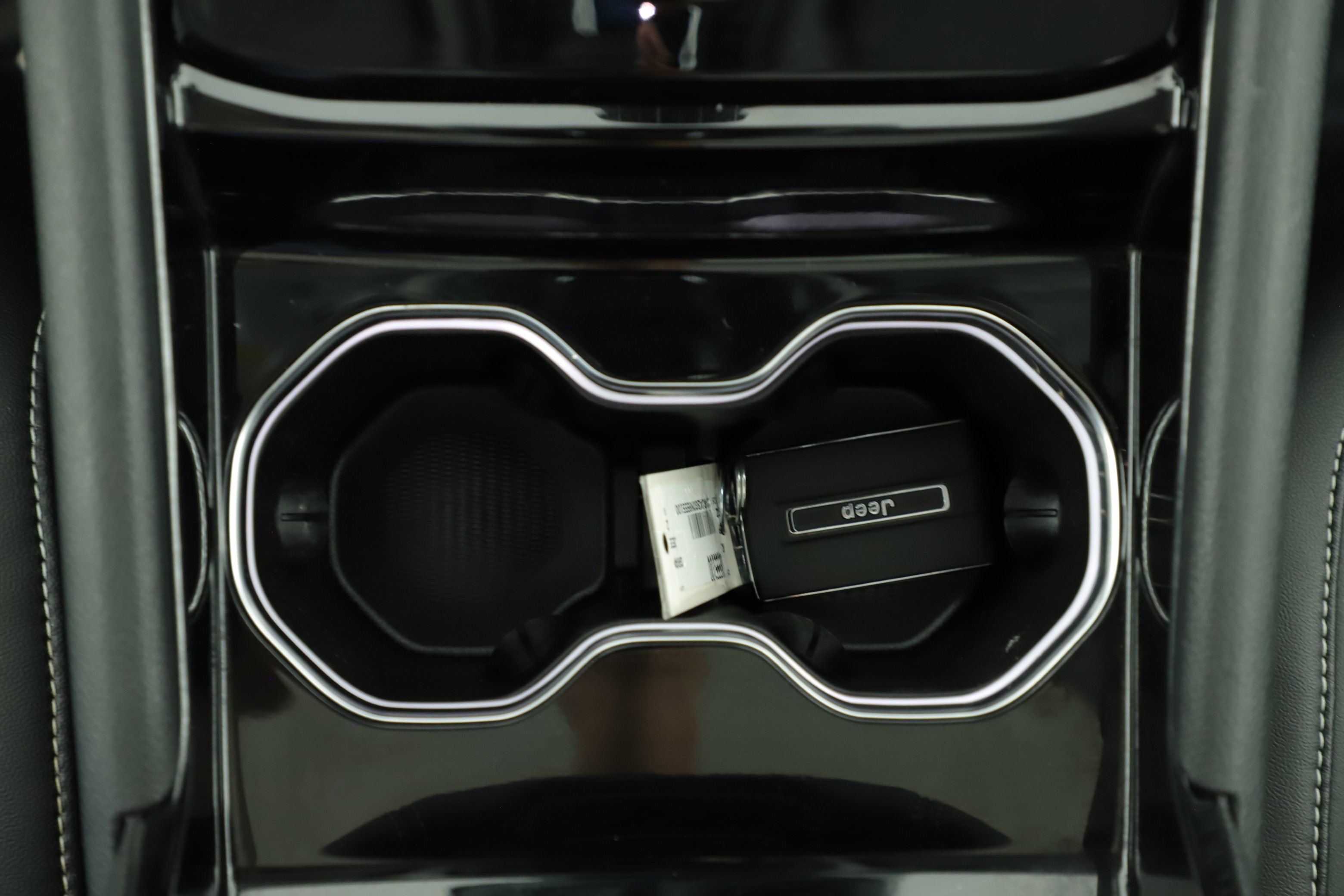 Used 2022 Jeep Grand Cherokee L Limited image 22