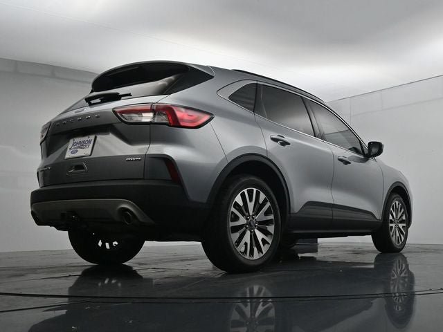 Certified 2022 Ford Escape Titanium w/ Class II Trailer Tow Package AWD/4WD image 32