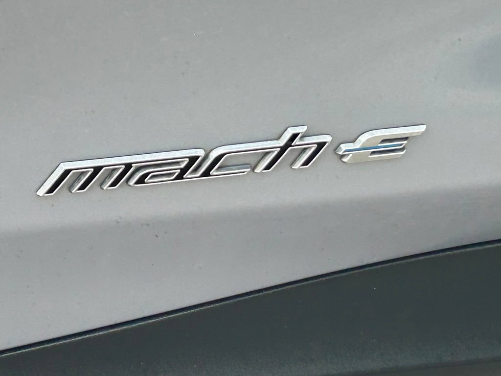Certified 2022 Ford Mustang Mach-E Select w/ Comfort/Technology Package RWD image 17