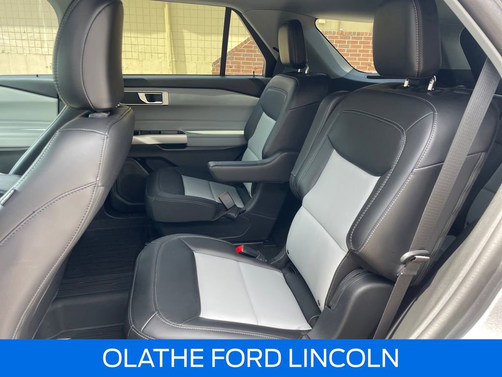 Certified 2023 Ford Explorer XLT w/ Equipment Group 202A AWD/4WD image 21