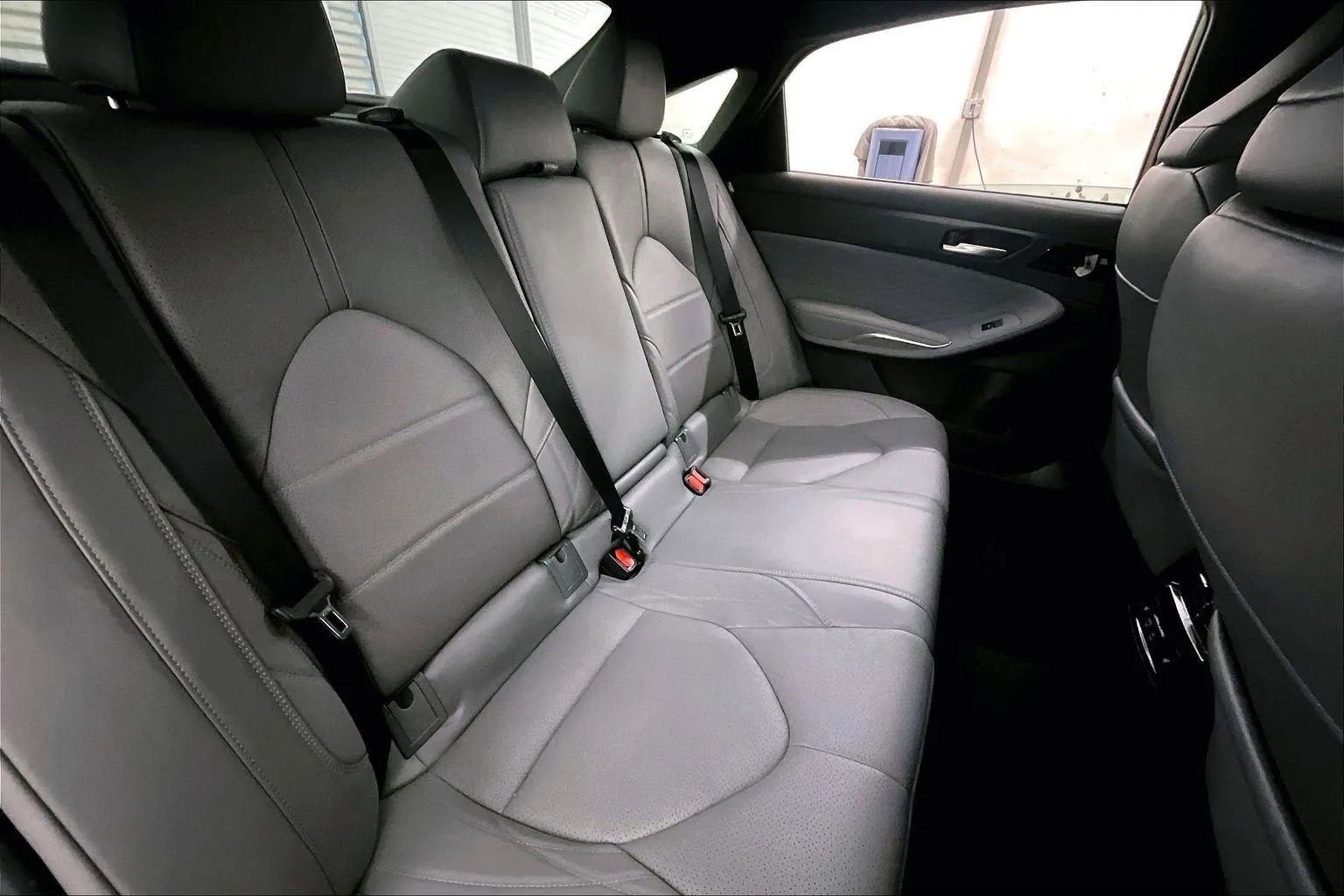 Used 2022 Toyota Avalon Limited w/ Advanced Safety Package image 26