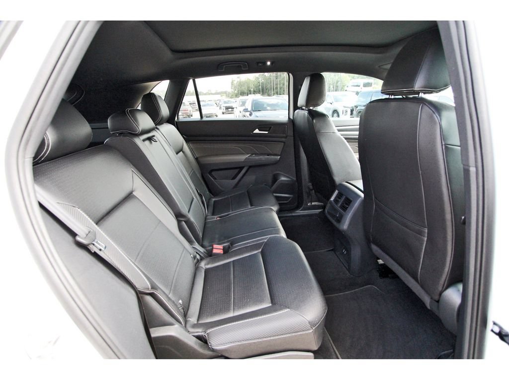 Used 2021 Volkswagen Atlas Cross Sport SE FWD image 10