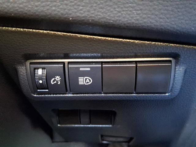 Used 2024 Toyota Corolla Cross LE image 25