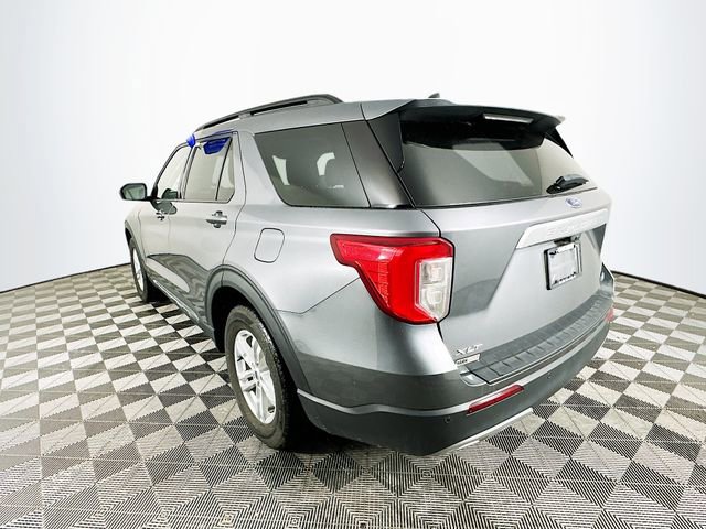 Certified 2022 Ford Explorer XLT w/ Equipment Group 202A image 9