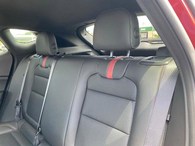 Used 2025 Chevrolet Trax RS FWD image 28