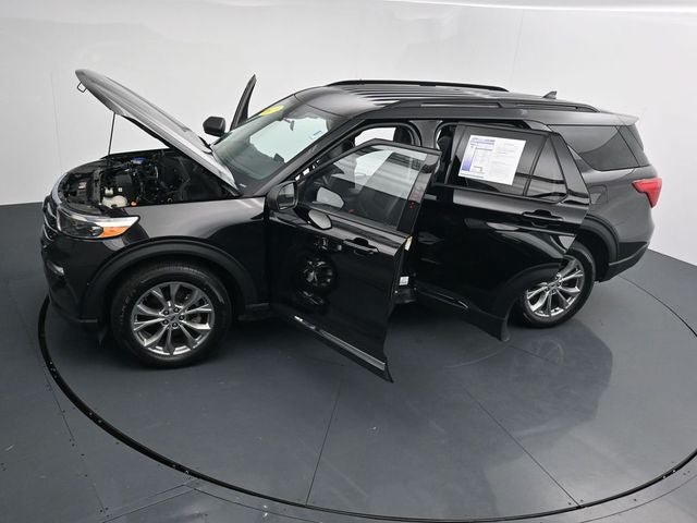 Certified 2023 Ford Explorer XLT w/ Equipment Group 202A AWD/4WD image 37