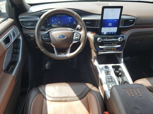 Certified 2023 Ford Explorer King Ranch w/ Technology Package AWD/4WD image 25