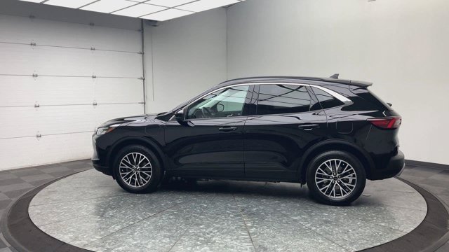Certified 2023 Ford Escape SE FWD image 35