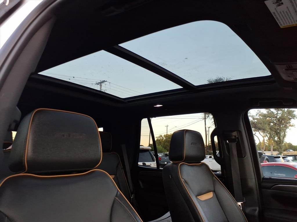 Used 2024 GMC Yukon AT4 w/ AT4 Premium Plus Package image 10