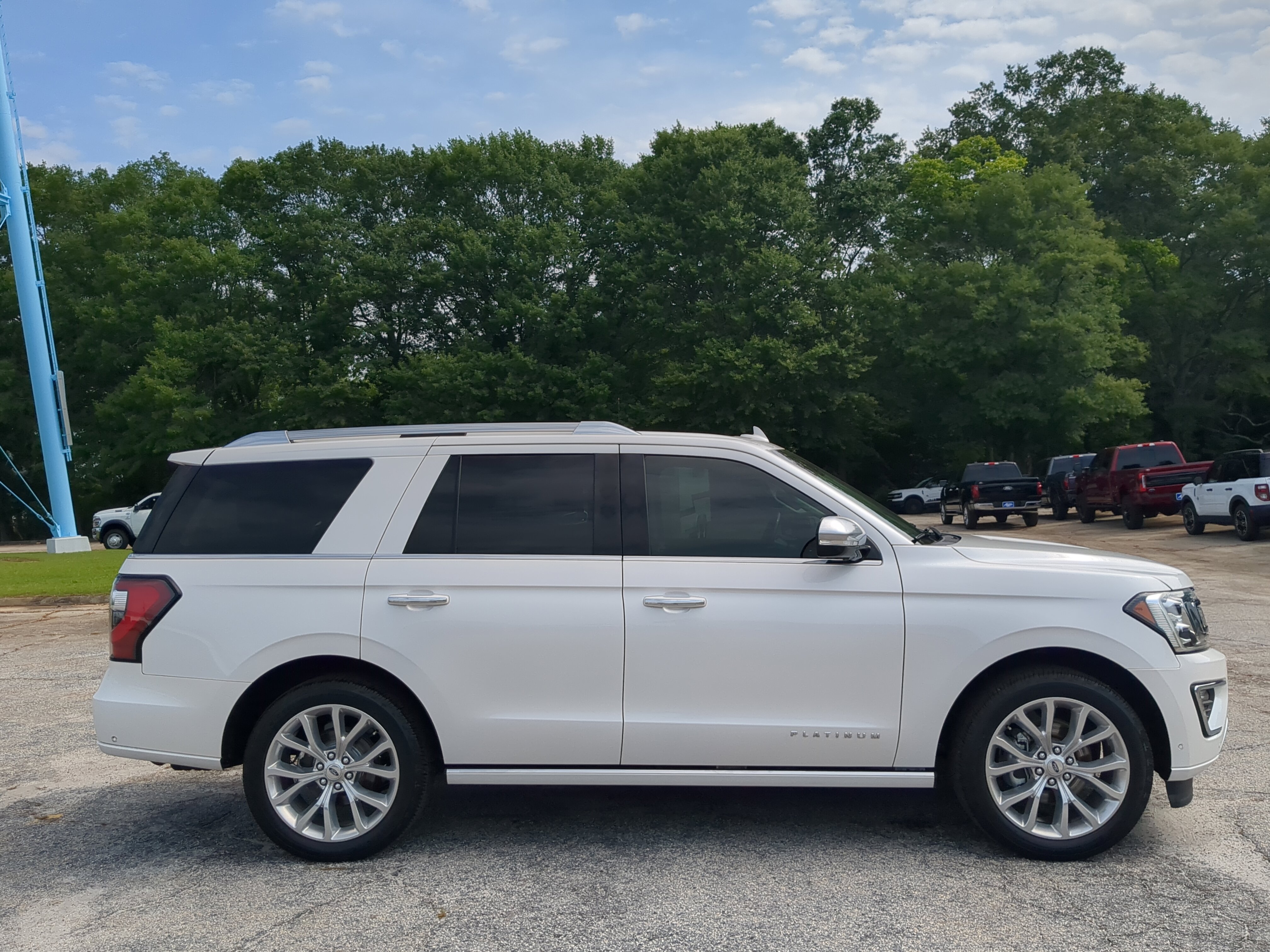Certified 2019 Ford Expedition Platinum RWD image 2