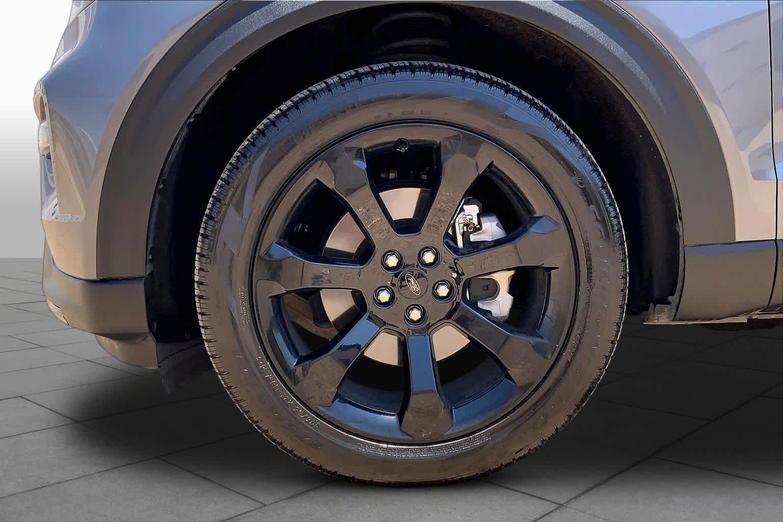 Certified 2023 Ford Explorer ST-Line w/ Class IV Trailer Tow Package RWD image 11