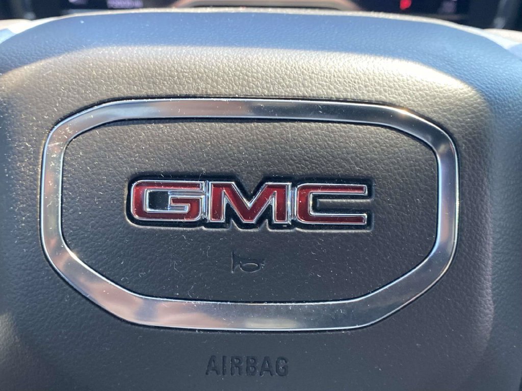 Used 2023 GMC Yukon XL SLT RWD image 26