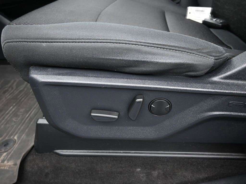 Certified 2022 Ford F150 XLT w/ Equipment Group 302A High image 28