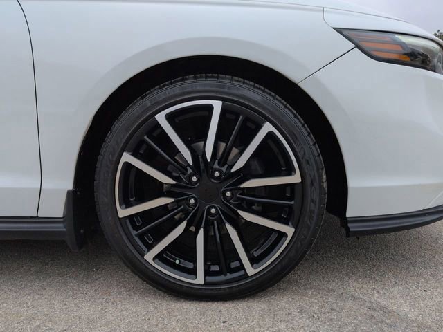 Used 2023 Honda Accord EX image 12
