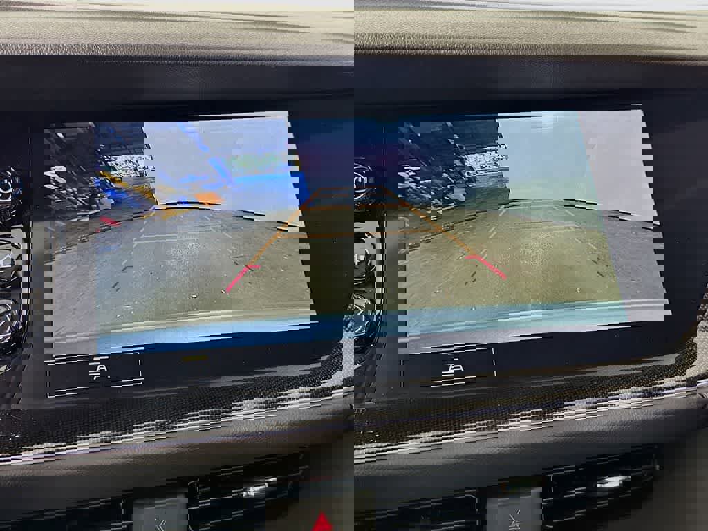 Used 2023 Buick Envision Essence image 27