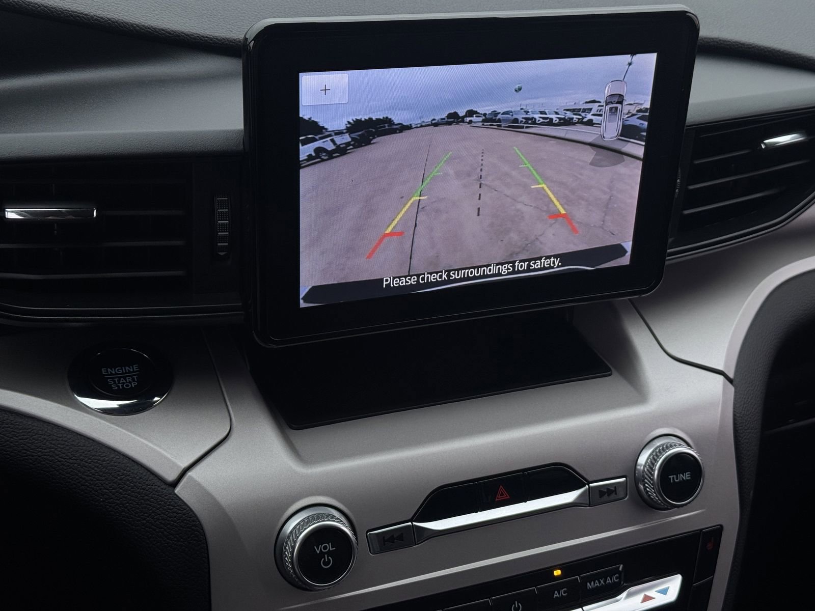 Certified 2023 Ford Explorer XLT RWD image 19
