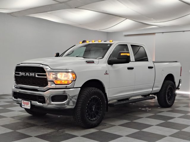 Used 2024 RAM 2500 Tradesman w/ Chrome Appearance Group AWD/4WD image 5
