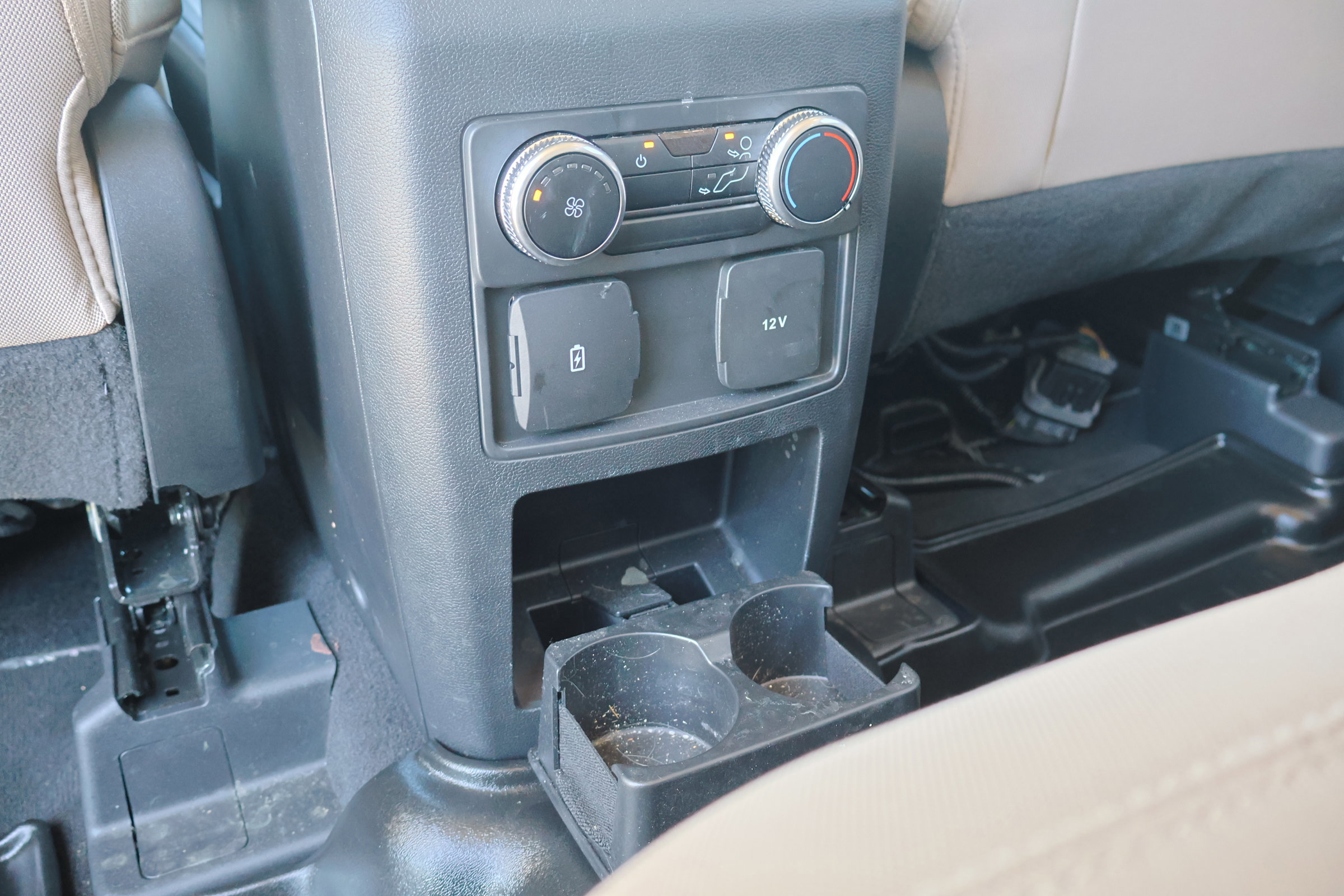 Certified 2023 Ford Explorer XLT image 40