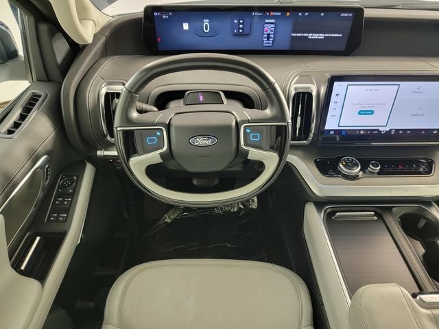 Certified 2025 Ford Expedition Platinum AWD/4WD image 23
