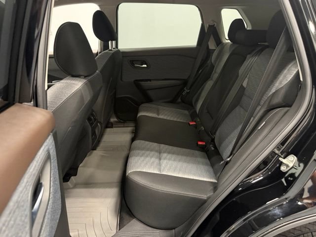 Used 2023 Nissan Rogue SV AWD/4WD image 31