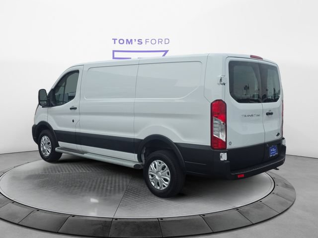 Certified 2025 Ford Transit 250 Low Roof w/ Exterior Upgrade Package RWD image 3