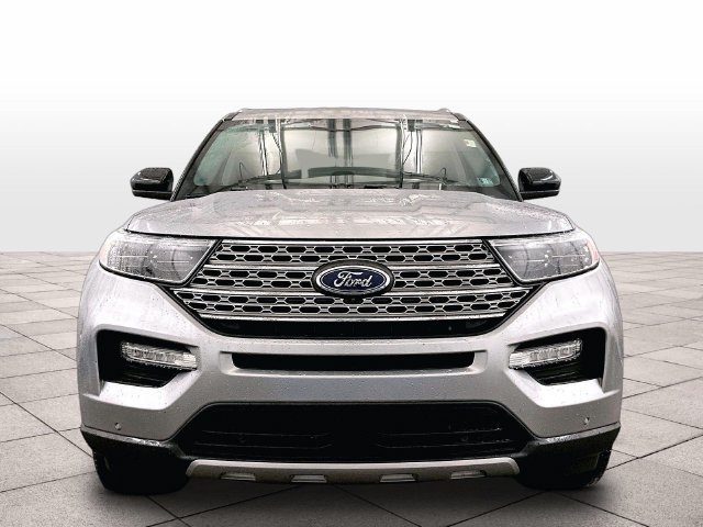 Certified 2023 Ford Explorer Limited AWD/4WD image 3