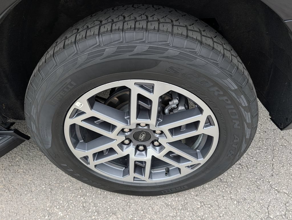 Certified 2025 Ford Expedition Active AWD/4WD image 43