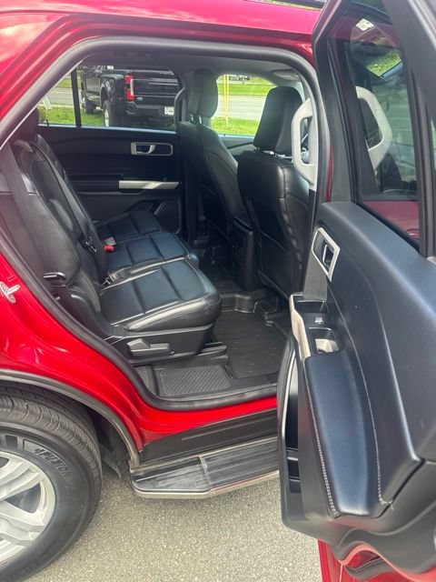Certified 2022 Ford Explorer XLT w/ Equipment Group 202A AWD/4WD image 21