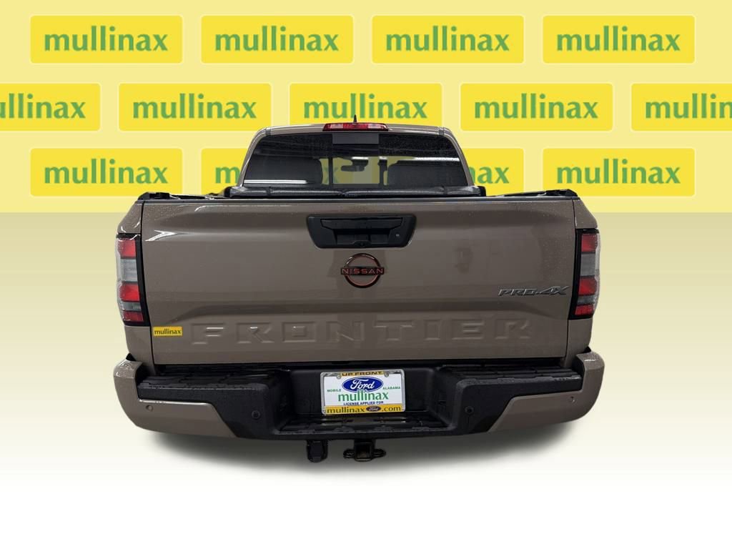 Used 2023 Nissan Frontier PRO-4X w/ Pro Convenience Package image 4
