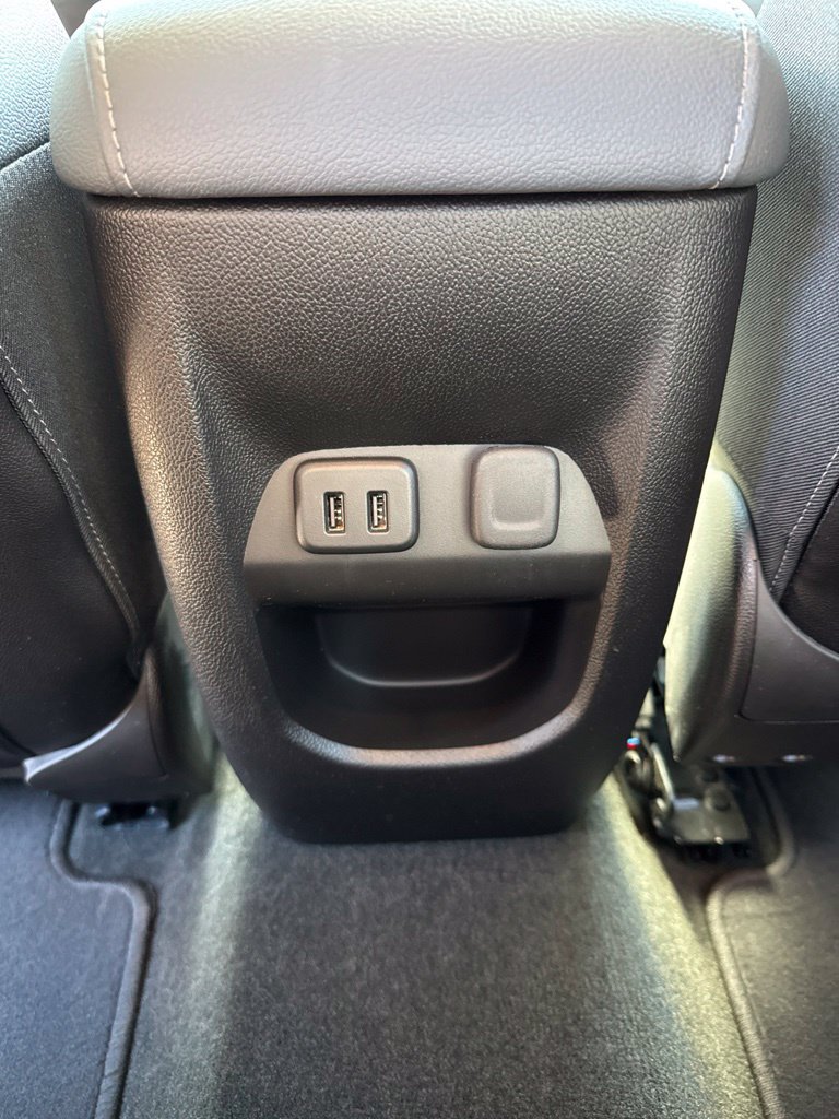 Used 2017 Chevrolet Colorado Z71 AWD/4WD image 10