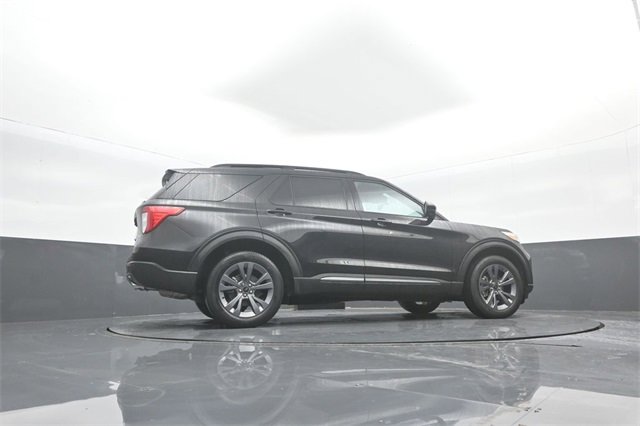 Certified 2023 Ford Explorer XLT w/ Equipment Group 202A image 34