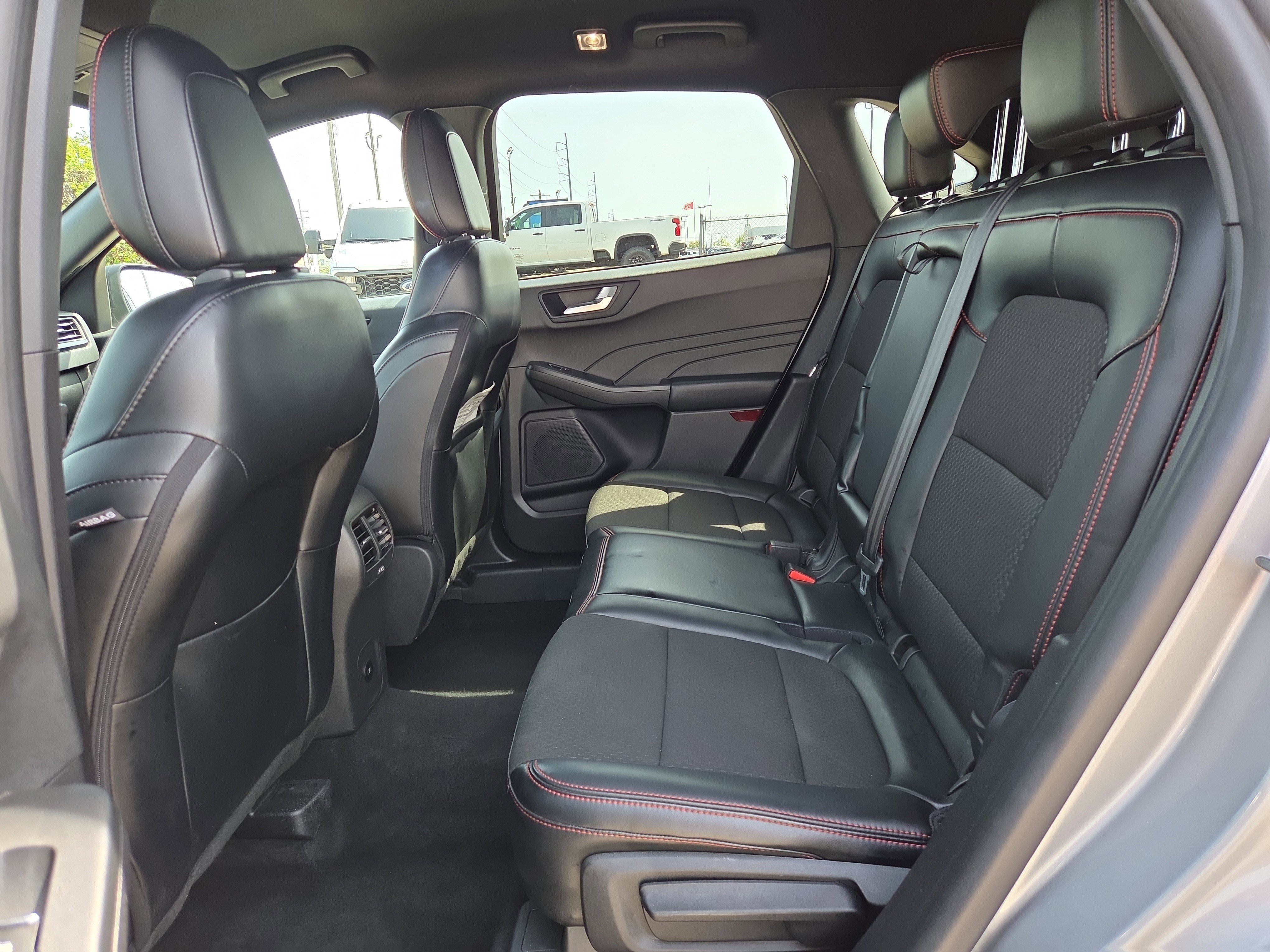 Certified 2024 Ford Escape ST-Line AWD/4WD image 11