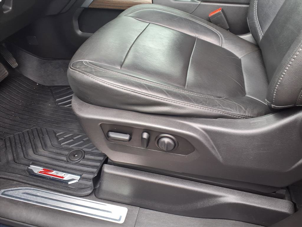 Used 2020 Chevrolet Silverado 1500 LT Trail Boss image 17