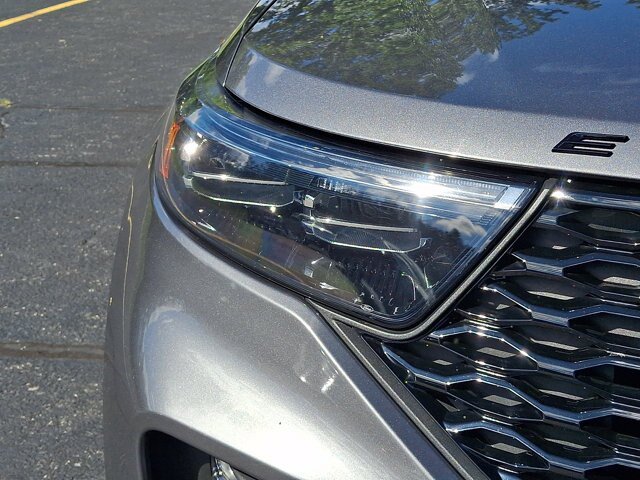 Certified 2022 Ford Explorer ST w/ Equipment Group 401A AWD/4WD image 9