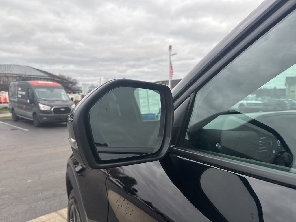 Certified 2025 Ford Explorer ST image 18