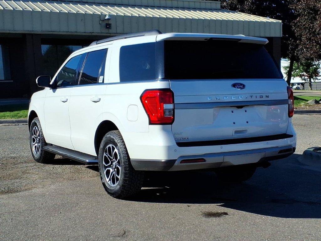Certified 2023 Ford Expedition XLT AWD/4WD image 3