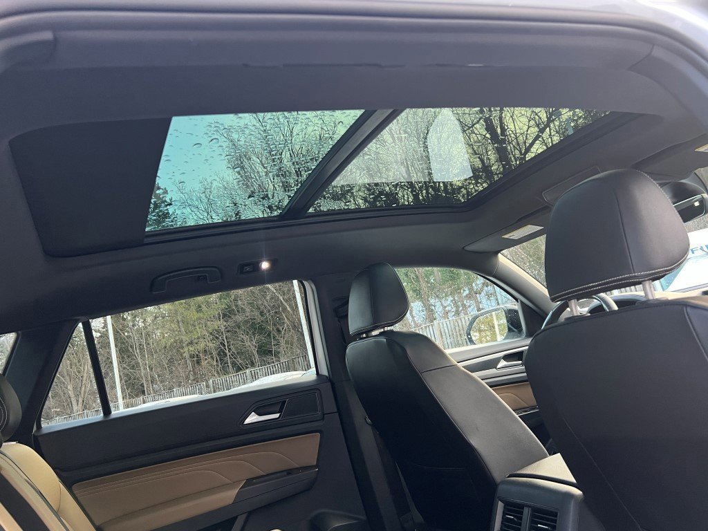 Used 2023 Volkswagen Atlas Cross Sport SEL image 15