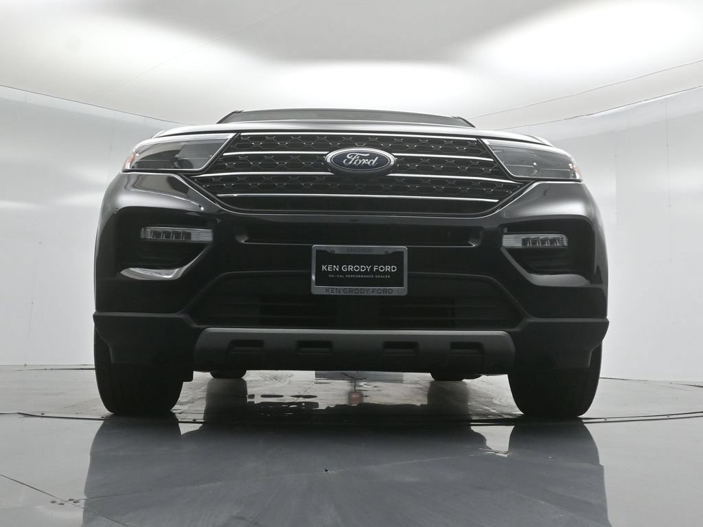 Certified 2023 Ford Explorer XLT w/ Equipment Group 202A RWD image 46