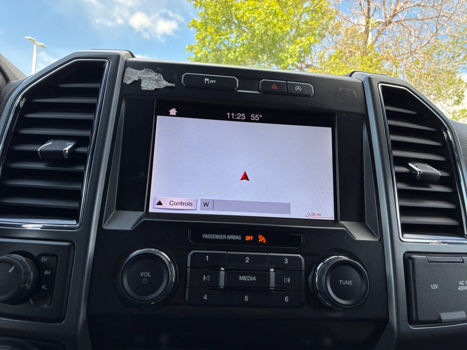 Certified 2019 Ford F150 XLT w/ Equipment Group 302A Luxury AWD/4WD image 12