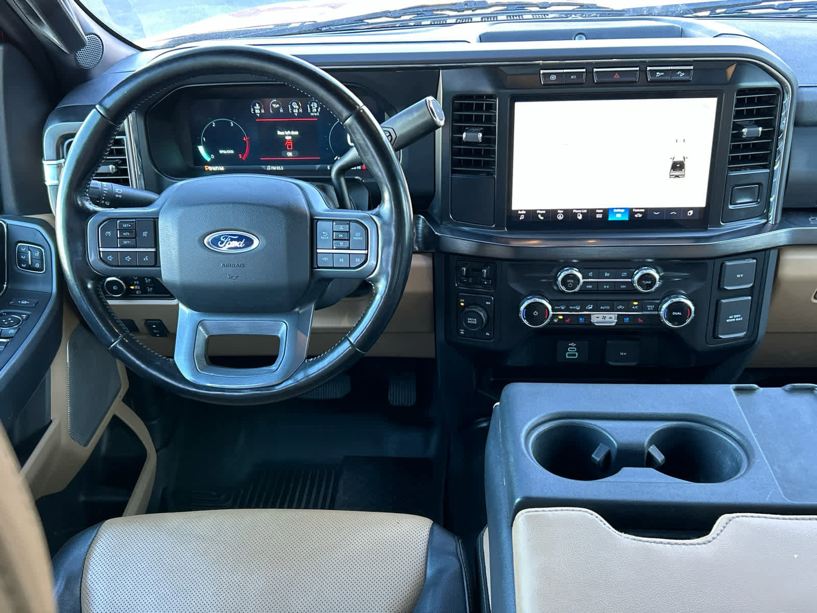 Certified 2023 Ford F350 Lariat w/ Chrome Package image 25