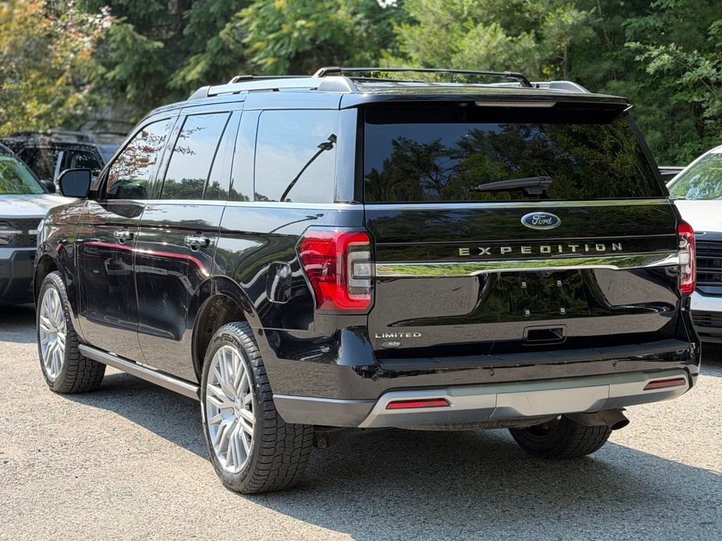 Certified 2024 Ford Expedition Limited AWD/4WD image 3