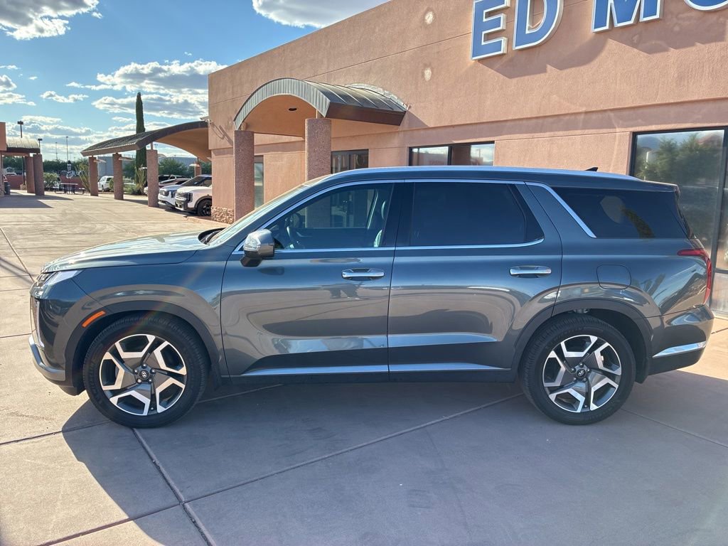 Used 2023 Hyundai Palisade Limited FWD image 5