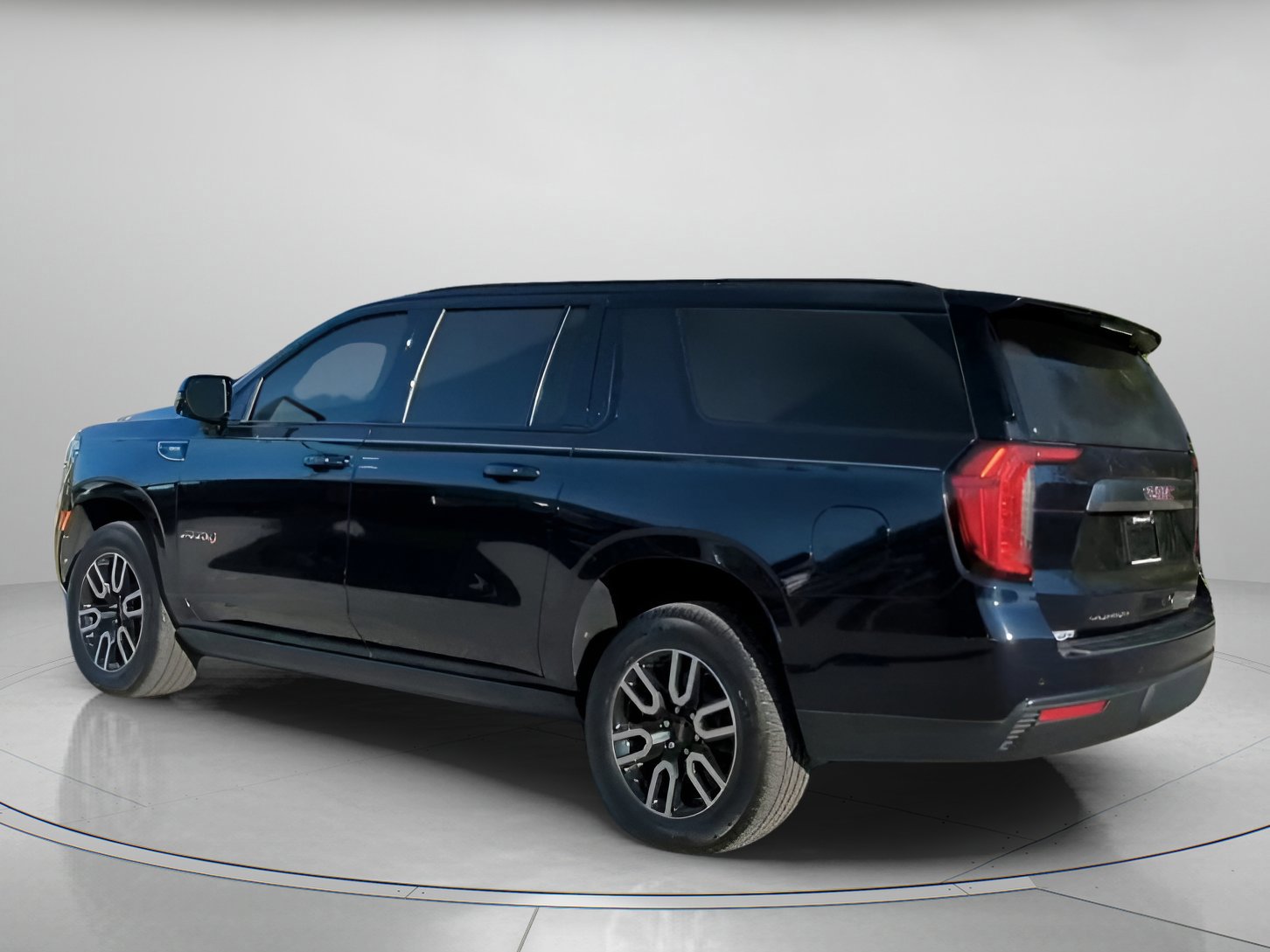 Used 2021 GMC Yukon XL AT4 w/ AT4 Premium Package image 12