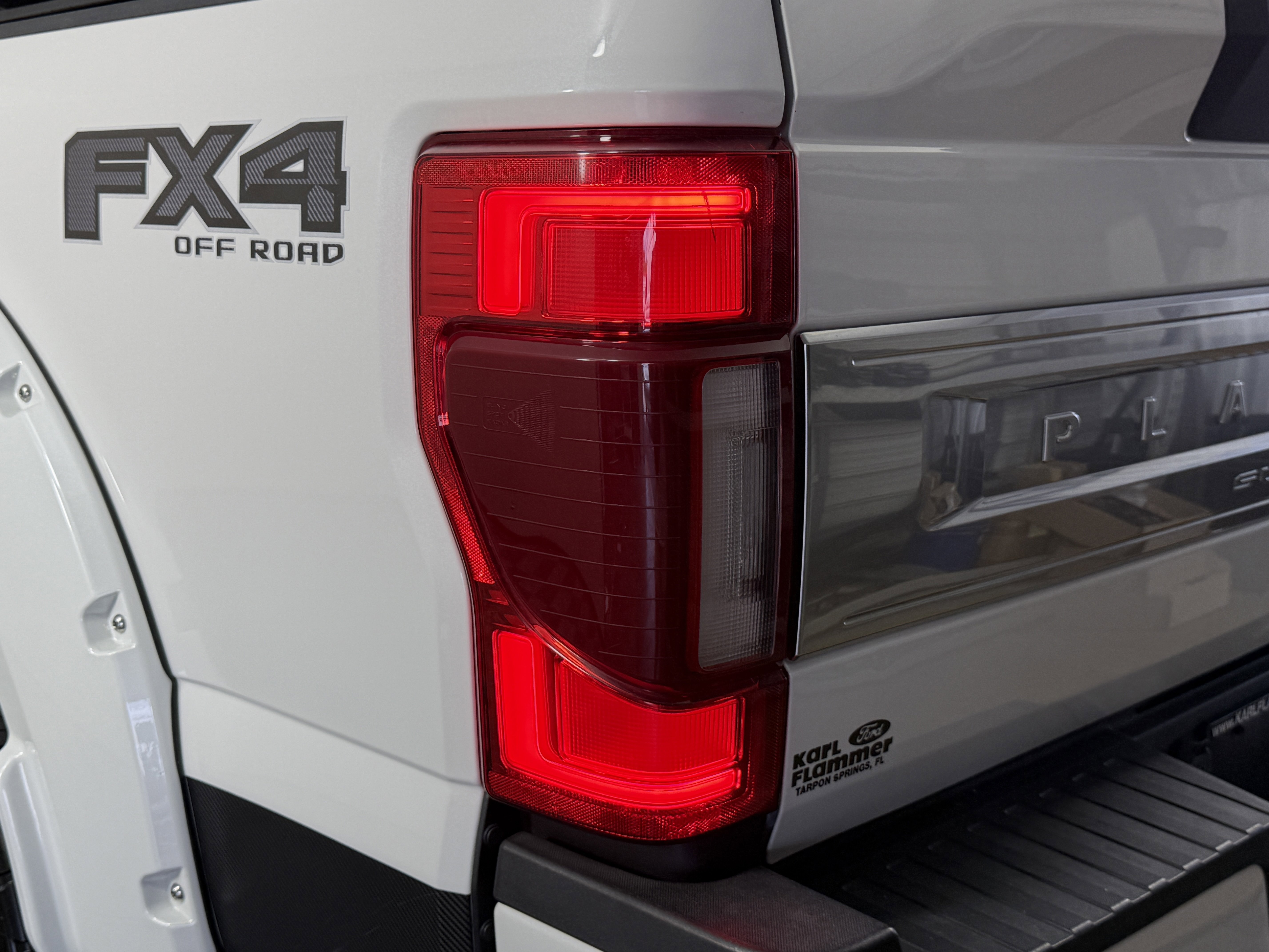 Certified 2020 Ford F250 Platinum w/ FX4 Off-Road Package image 7