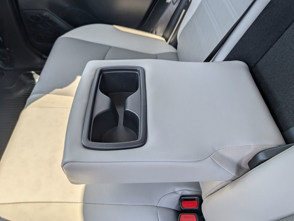 Used 2023 Toyota RAV4 Limited AWD/4WD image 26