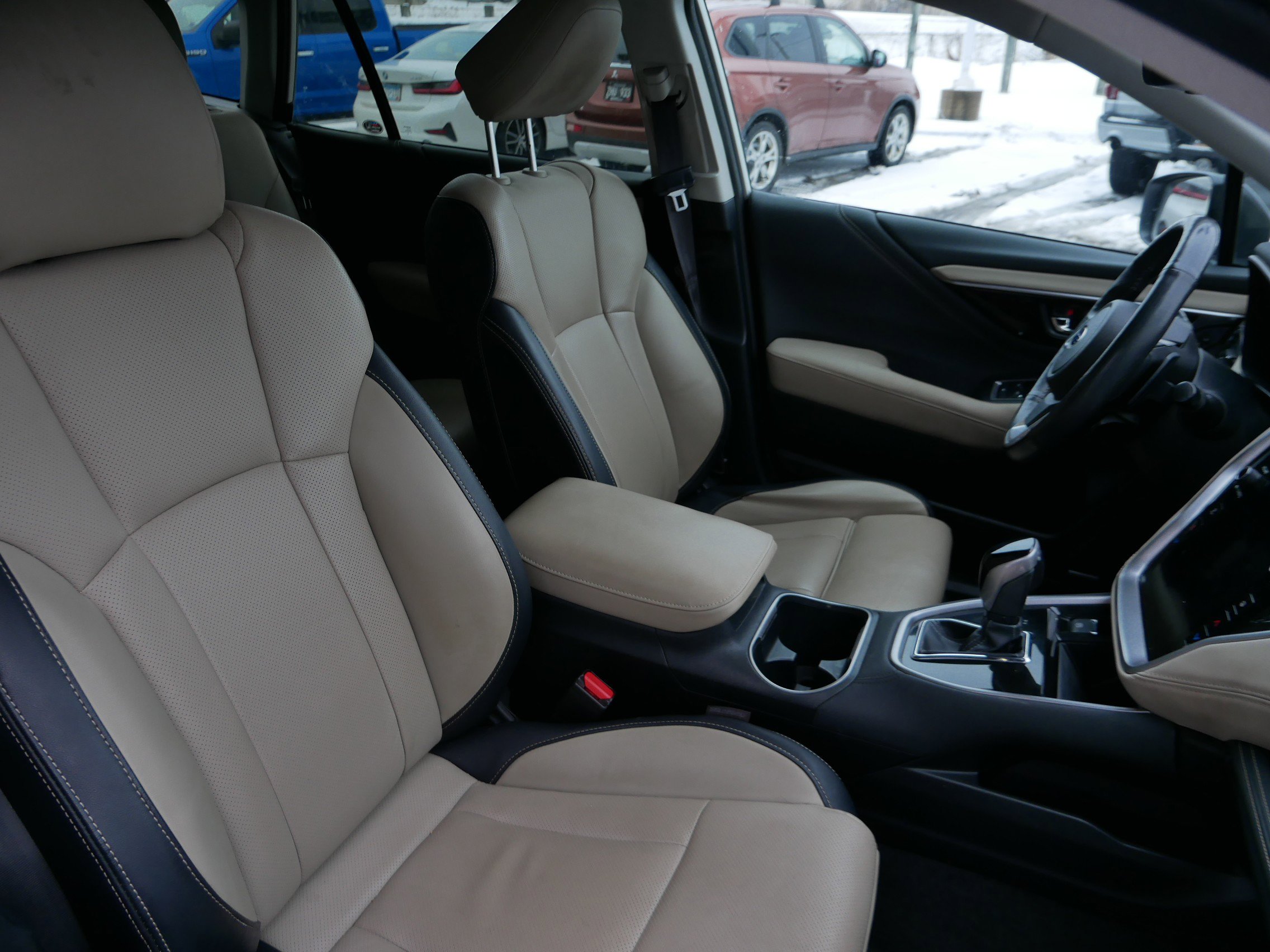 Used 2023 Subaru Outback Limited AWD/4WD image 23