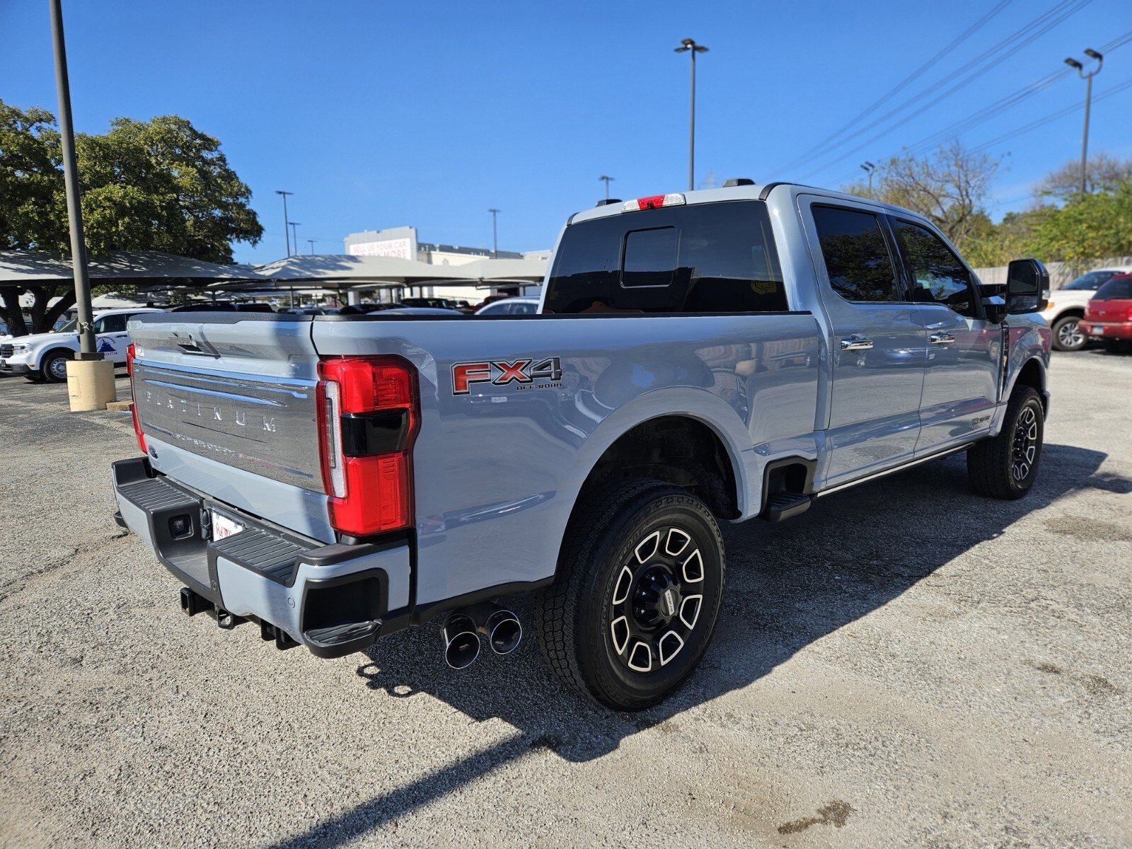 Certified 2024 Ford F250 Platinum w/ FX4 Off-Road Package image 4